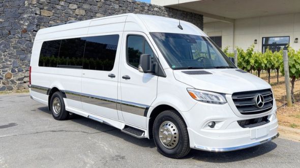 green bay wine tour sprinter van rental